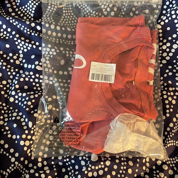 Dog Mom T-Shirt - Picture 4 of 4